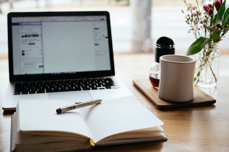 Submit content advert